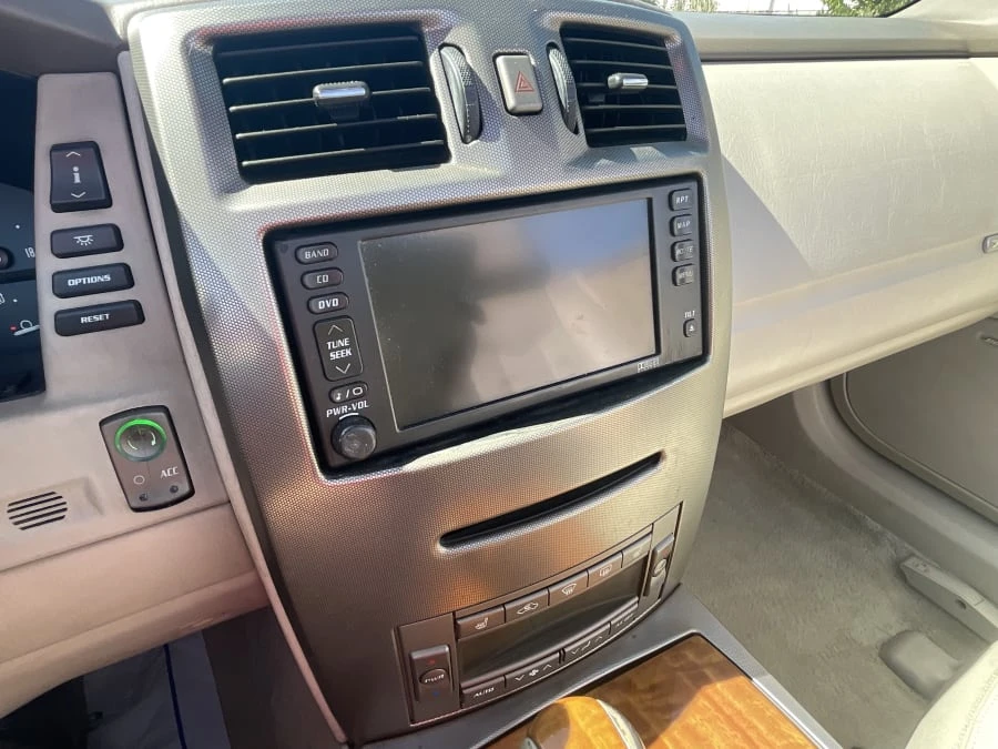 2004 Cadillac XLR - Image 10 of 13
