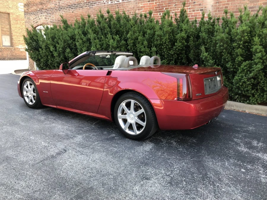 2004 Cadillac XLR - Image 3 of 5
