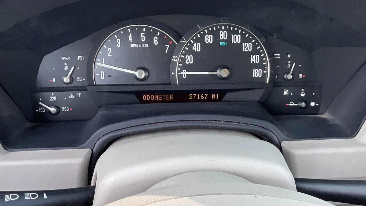 2004 Cadillac XLR - Image 7 of 12