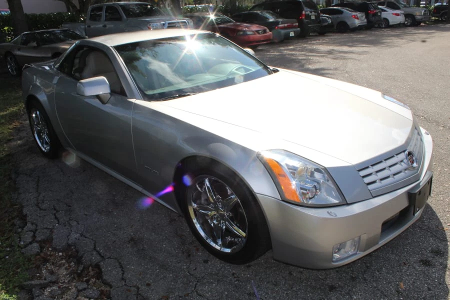 2004 Cadillac XLR - Image 3 of 23