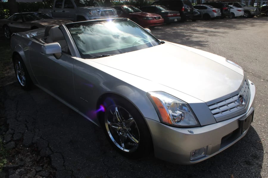 2004 Cadillac XLR - Image 5 of 23