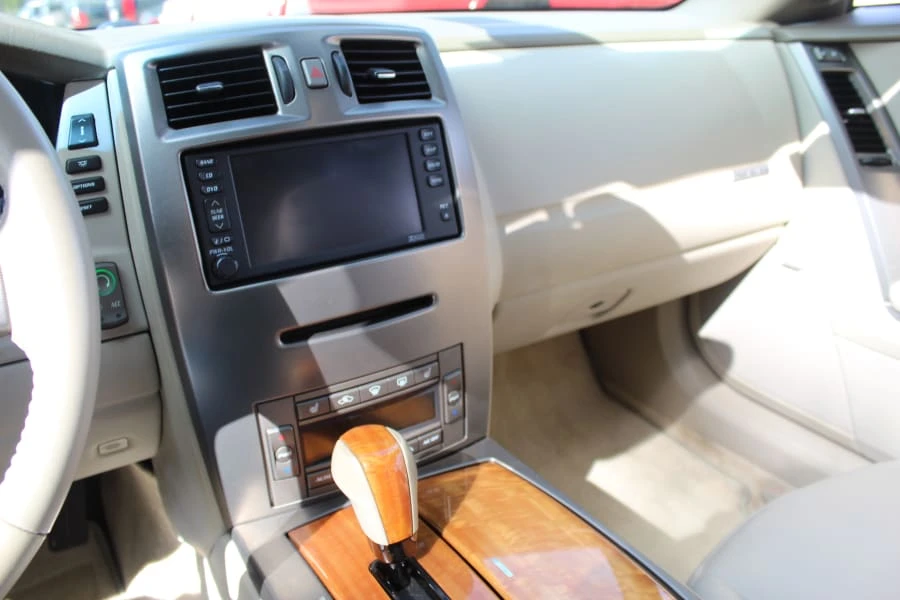 2004 Cadillac XLR - Image 7 of 23