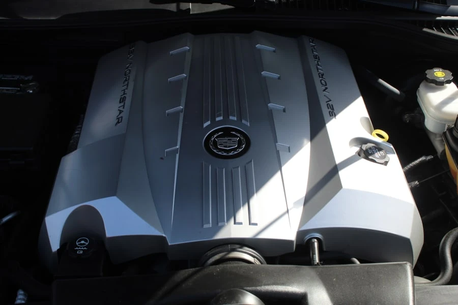 2004 Cadillac XLR - Image 10 of 23