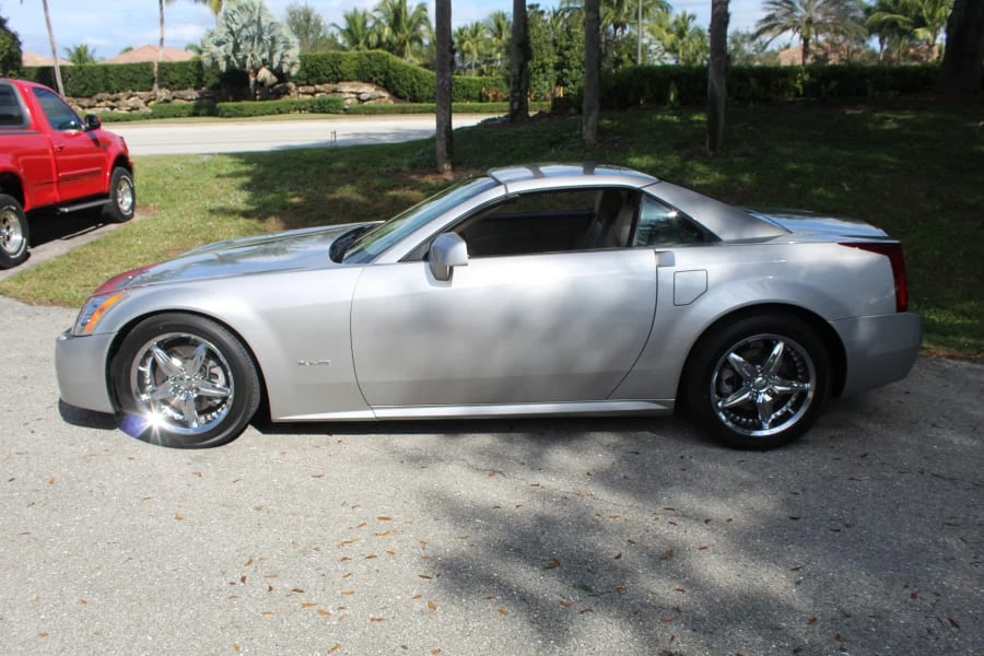 2004 Cadillac XLR - Image 17 of 23