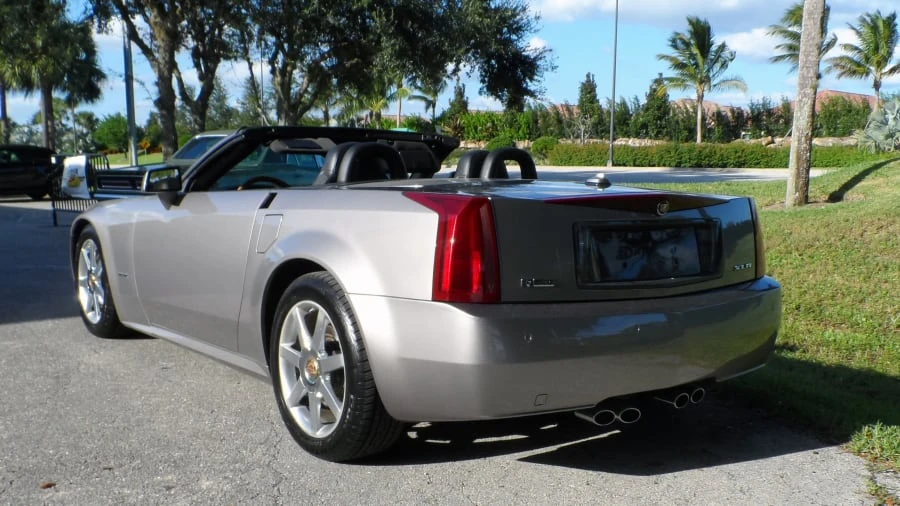 2004 Cadillac XLR - Image 3 of 10