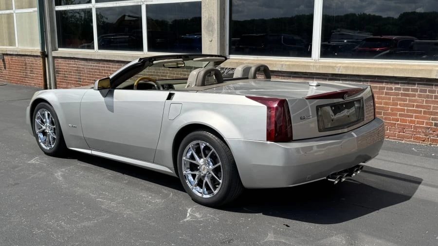 2004 Cadillac XLR - Image 3 of 13