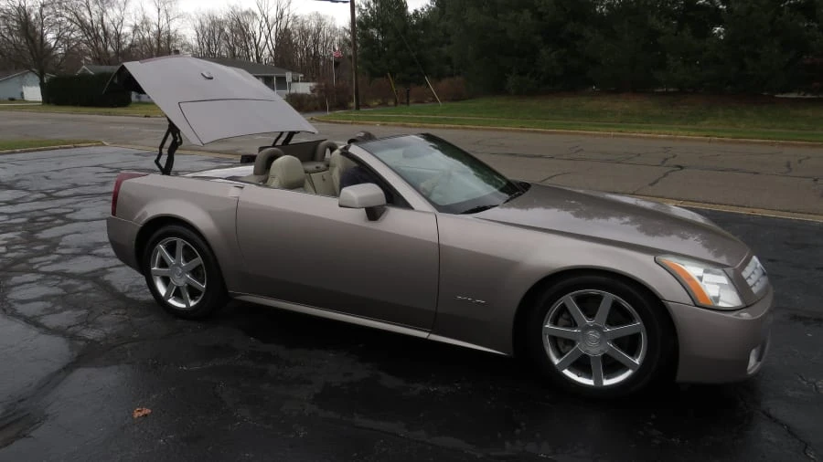 2004 Cadillac XLR - Image 4 of 27