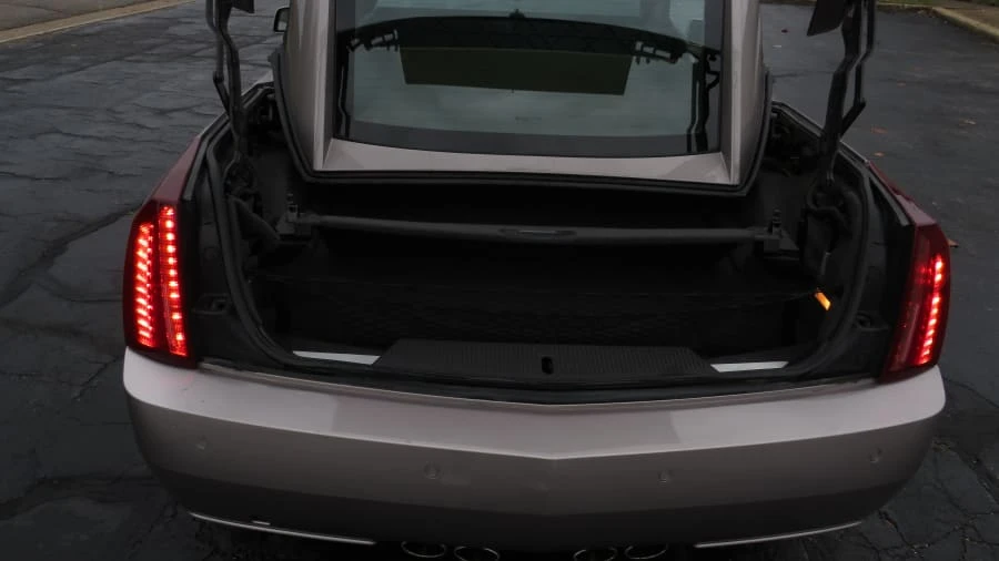 2004 Cadillac XLR - Image 25 of 27