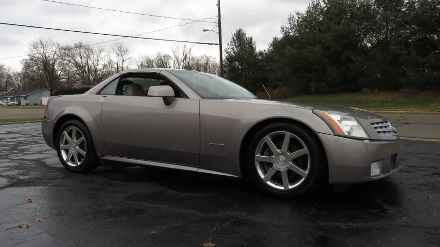 2004 Cadillac XLR - Image 12 of 27