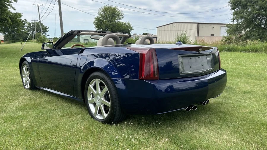 2004 Cadillac XLR - Image 3 of 11