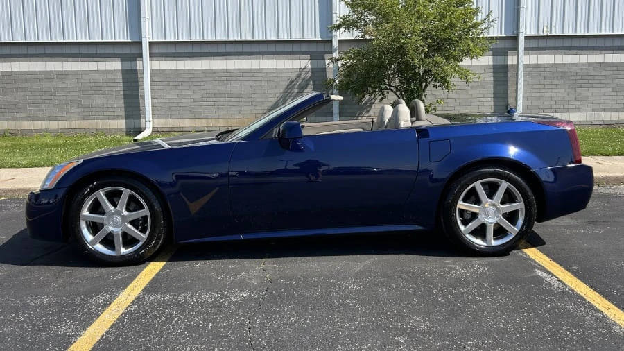 2004 Cadillac XLR - Image 2 of 12