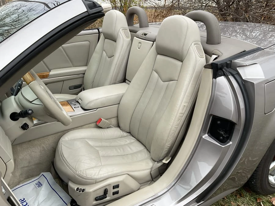 2004 Cadillac XLR - Image 7 of 12