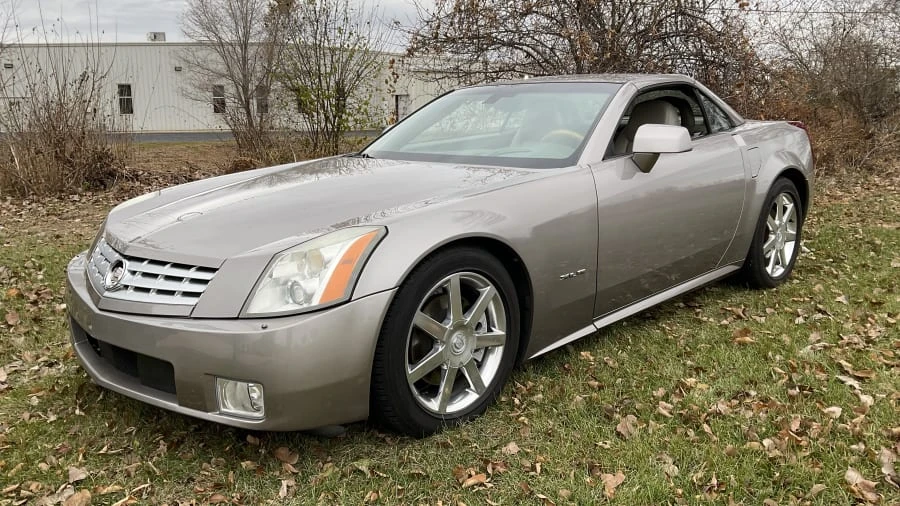 2004 Cadillac XLR - Image 4 of 12