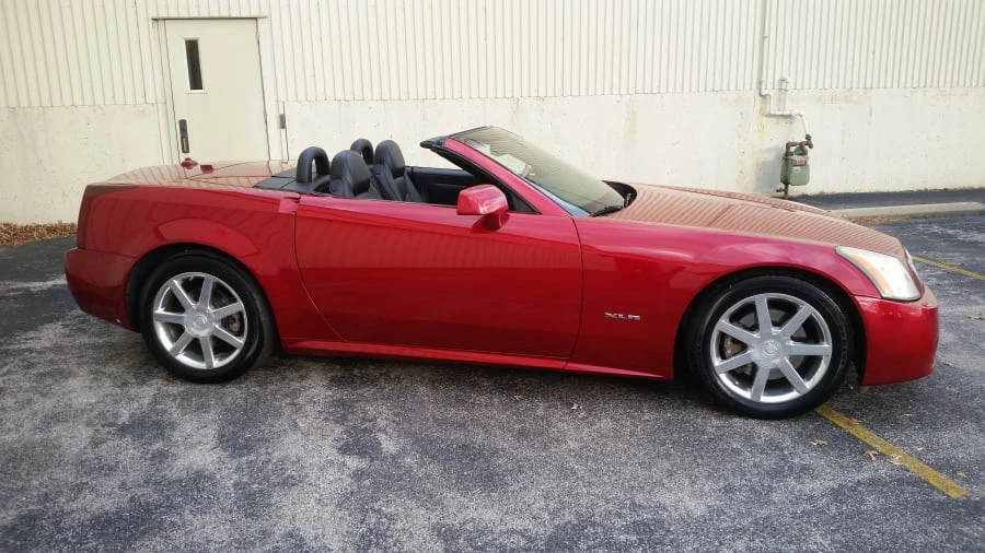 2004 Cadillac XLR - Image 7 of 8