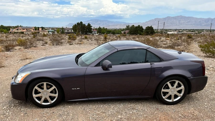 2004 Cadillac XLR - Image 11 of 13