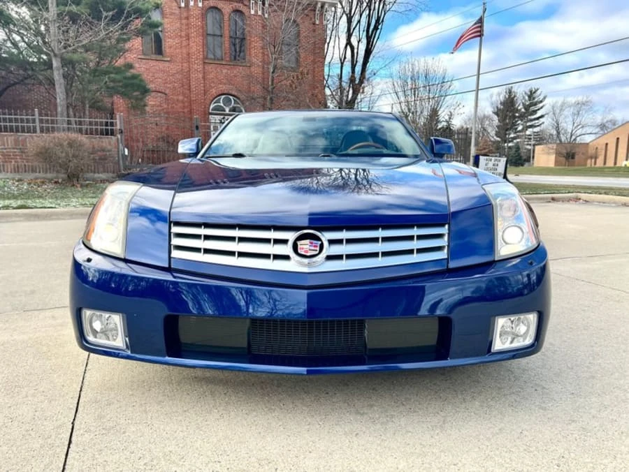 2004 Cadillac XLR - Image 10 of 25