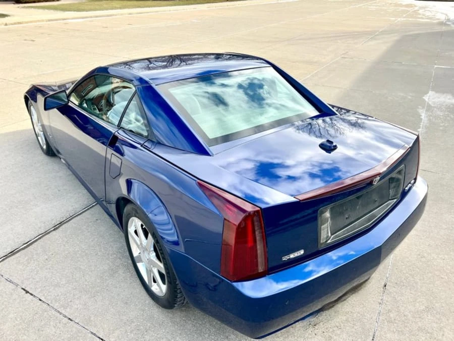 2004 Cadillac XLR - Image 14 of 25