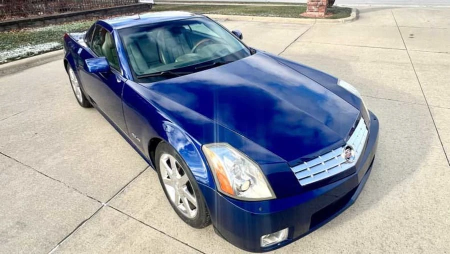 2004 Cadillac XLR - Image 13 of 25