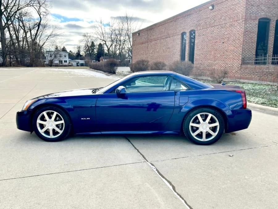 2004 Cadillac XLR - Image 17 of 25