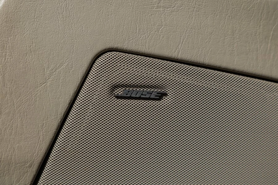 2004 Cadillac XLR - Image 19 of 29