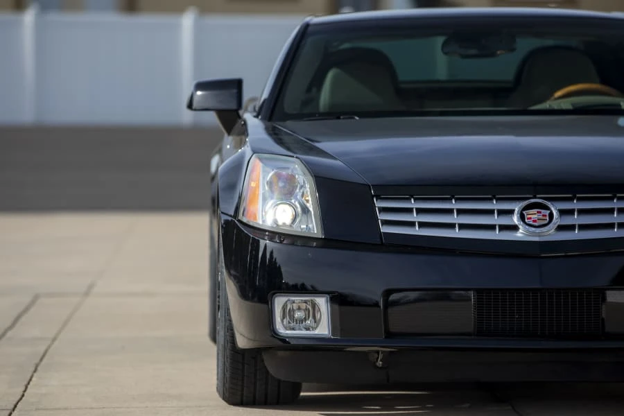 2004 Cadillac XLR - Image 7 of 31