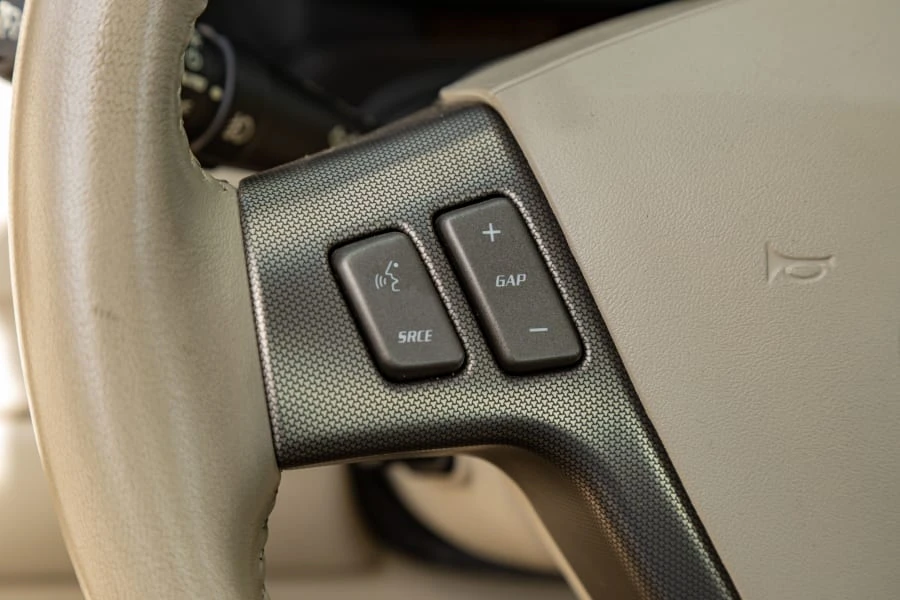 2004 Cadillac XLR - Image 17 of 29