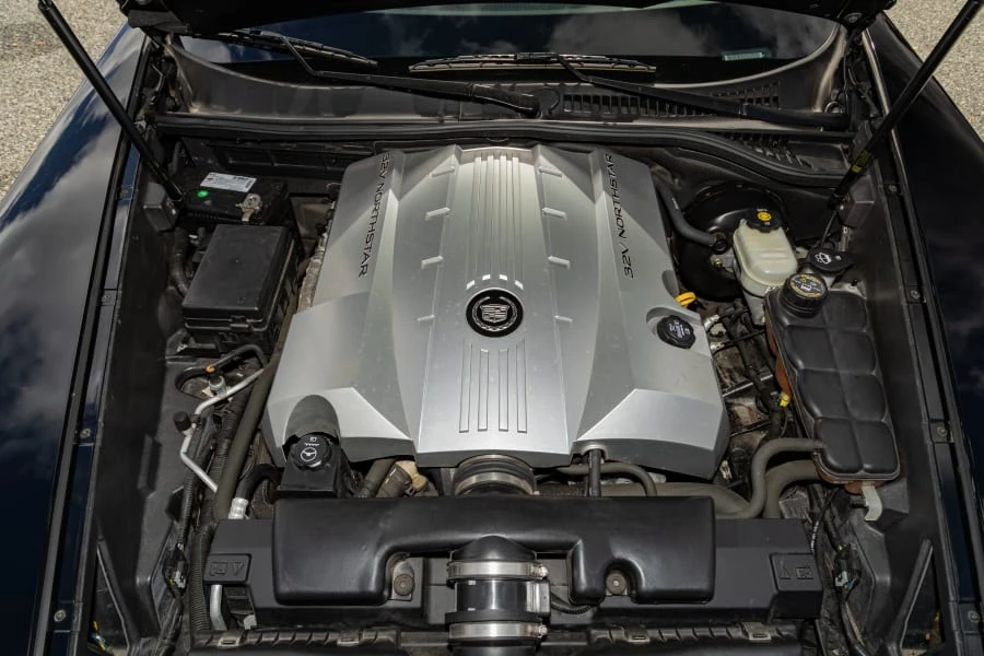 2004 Cadillac XLR - Image 27 of 29