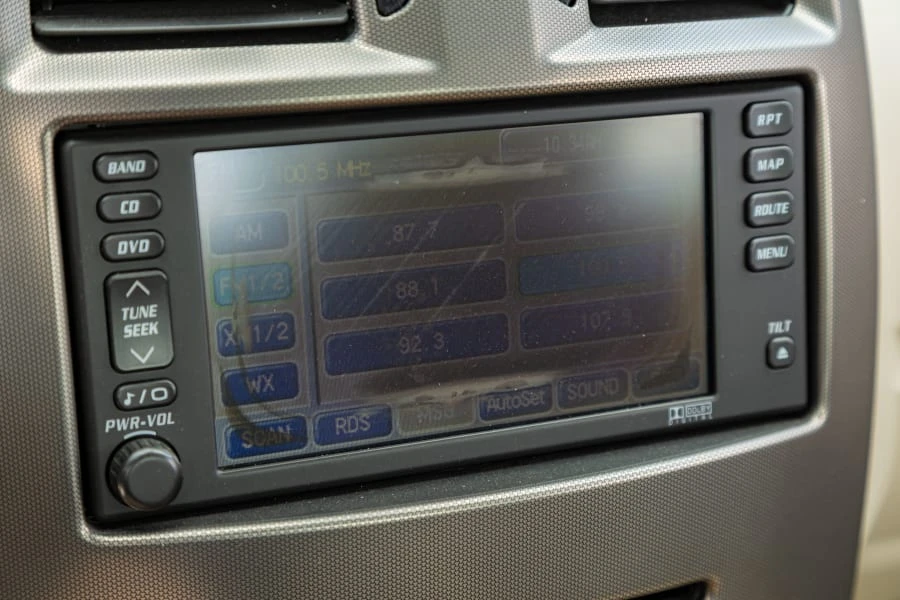2004 Cadillac XLR - Image 22 of 29
