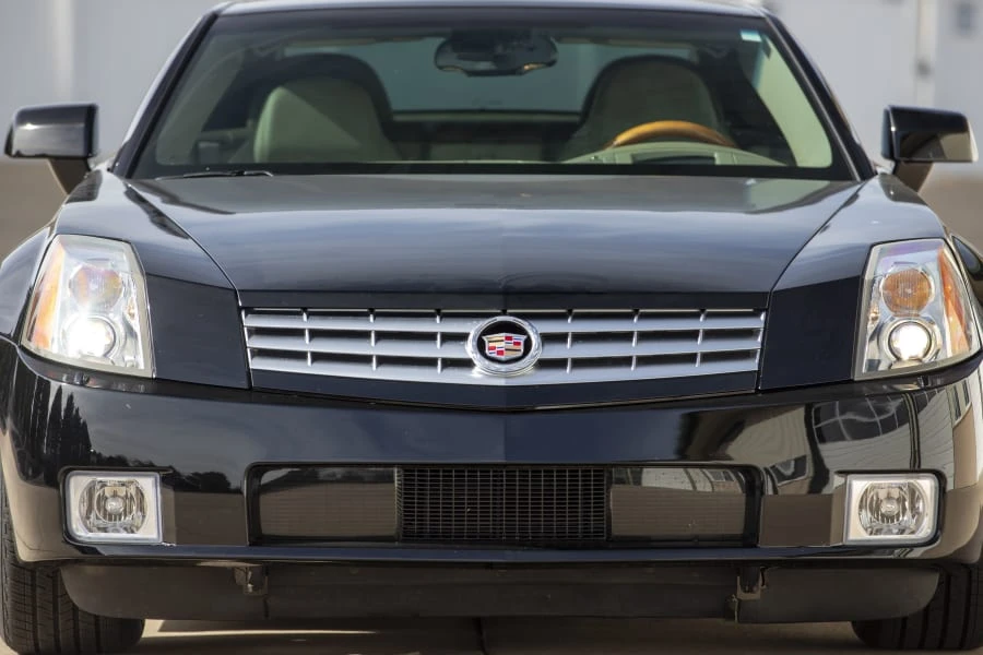2004 Cadillac XLR - Image 15 of 31