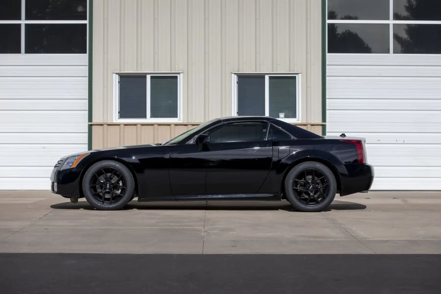 2004 Cadillac XLR - Image 2 of 31