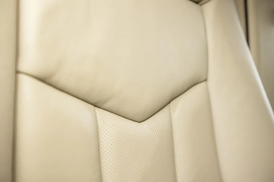 2004 Cadillac XLR - Image 24 of 31