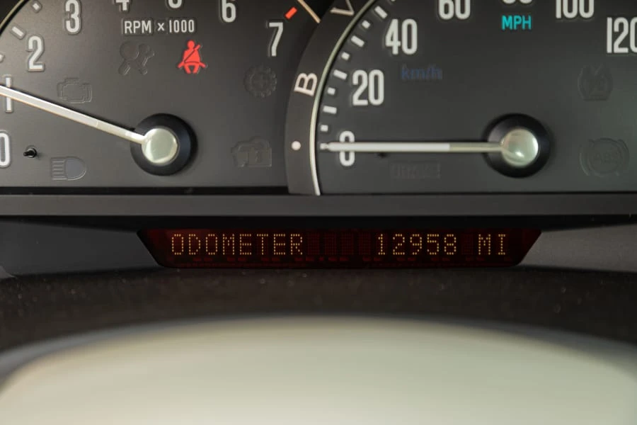 2004 Cadillac XLR - Image 14 of 29