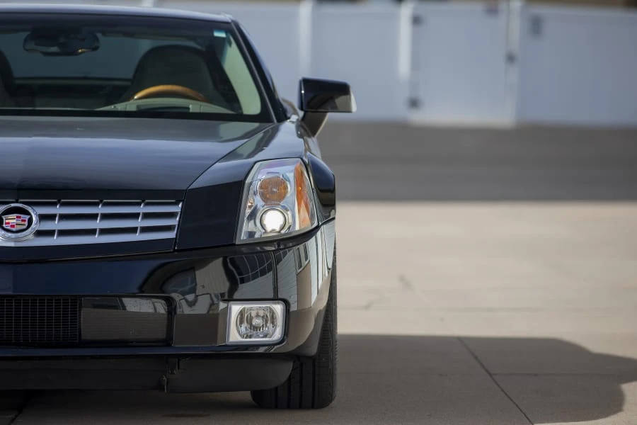 2004 Cadillac XLR - Image 16 of 31
