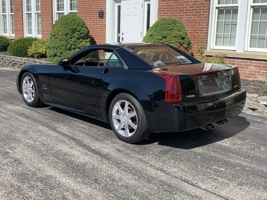 2004 Cadillac XLR - Image 10 of 10