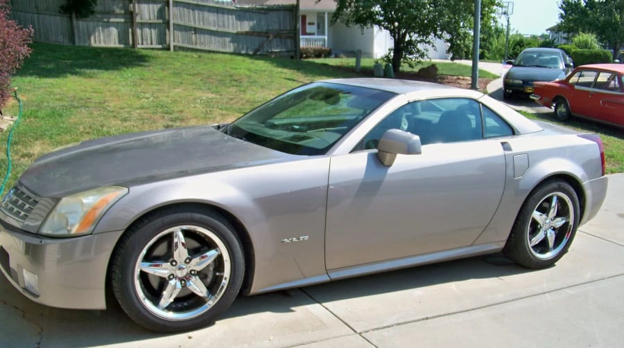 2004 Cadillac XLR - Image 2 of 7