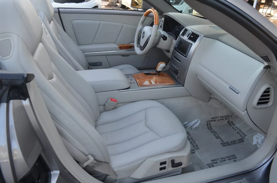 2004 Cadillac XLR - Image 6 of 9