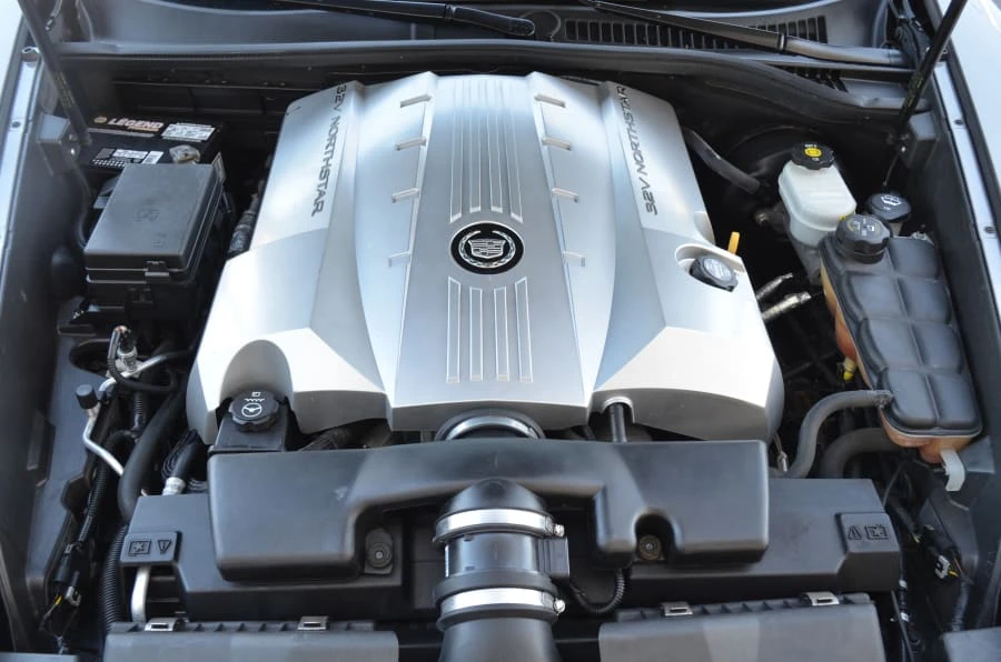 2004 Cadillac XLR - Image 7 of 9