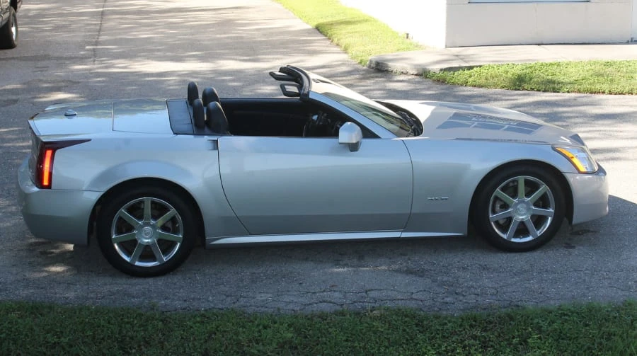 2004 Cadillac XLR - Image 2 of 12