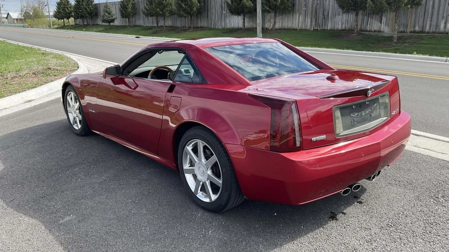 2004 Cadillac XLR - Image 6 of 12