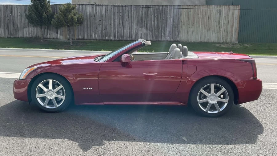 2004 Cadillac XLR - Image 2 of 12