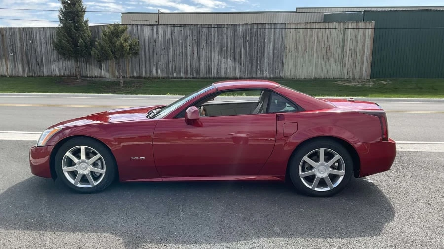 2004 Cadillac XLR - Image 5 of 12