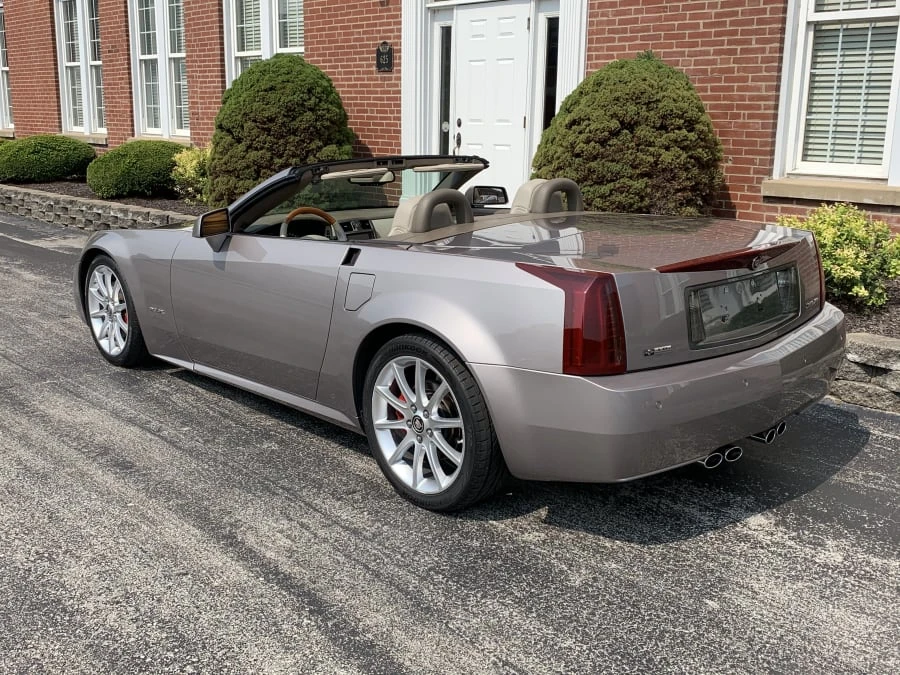 2004 Cadillac XLR - Image 3 of 10