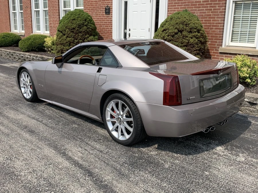 2004 Cadillac XLR - Image 10 of 10