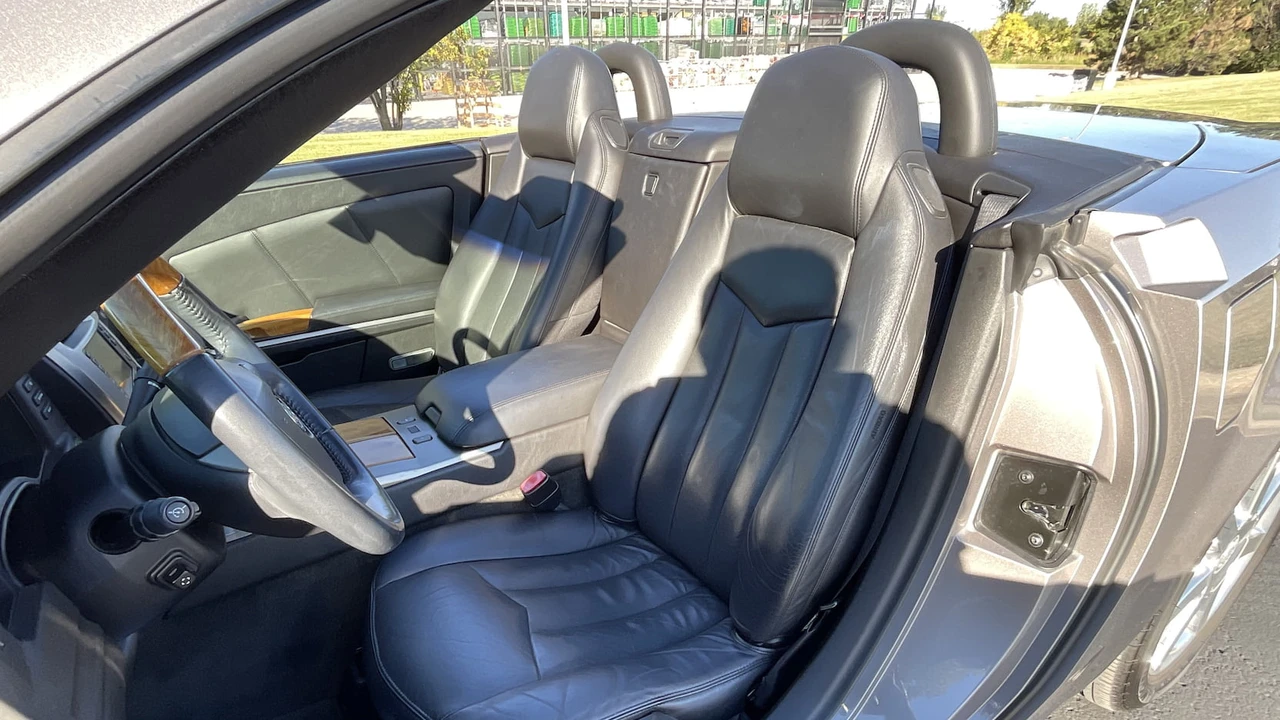2004 Cadillac XLR - Image 4 of 16