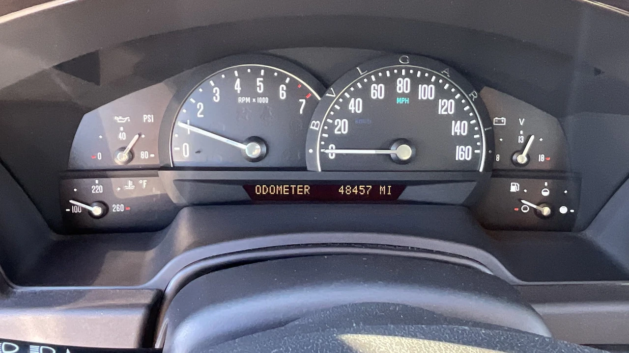 2004 Cadillac XLR - Image 13 of 16