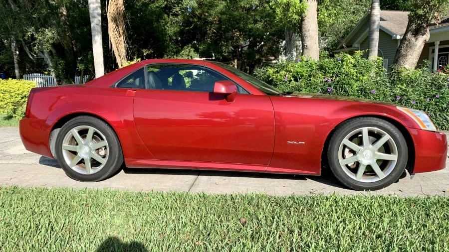 2004 Cadillac XLR - Image 2 of 8