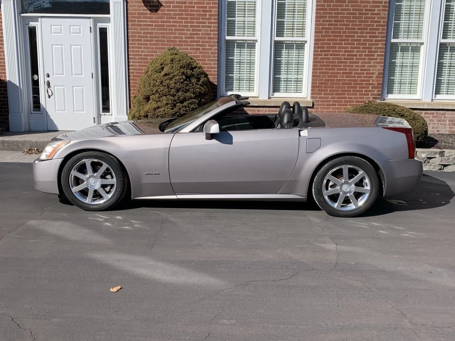 2004 Cadillac XLR - Image 2 of 10