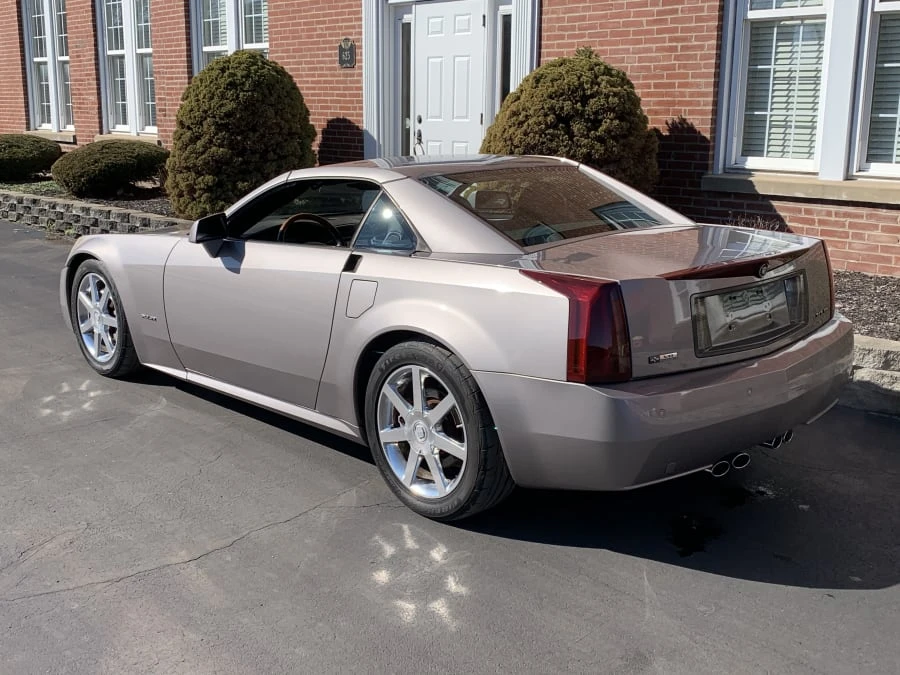 2004 Cadillac XLR - Image 10 of 10