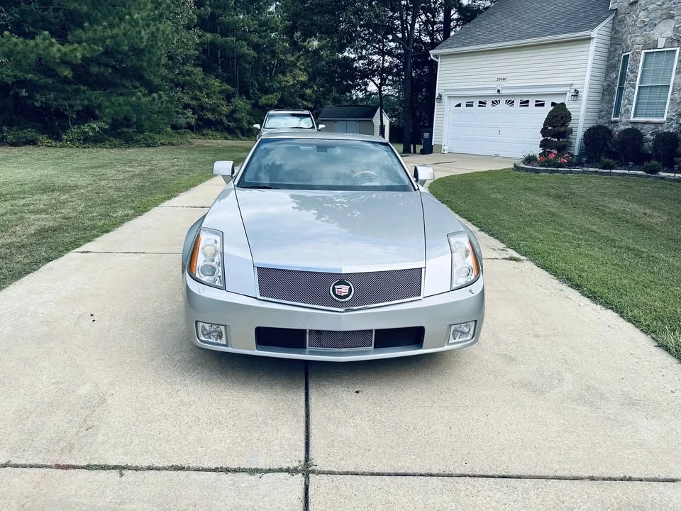 2004 Cadillac XLR - Image 2 of 6