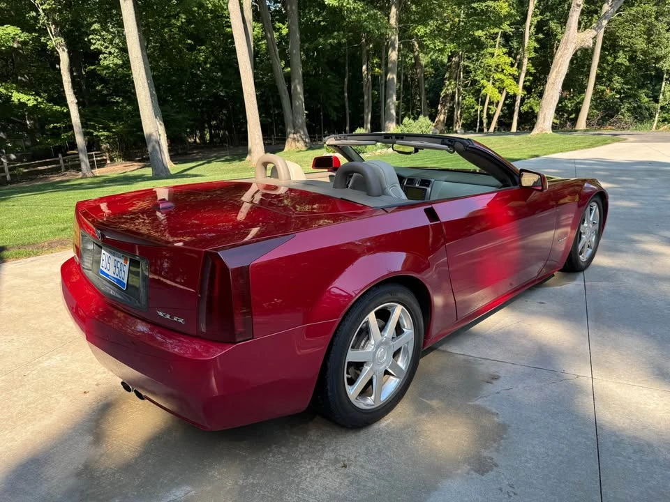 2004 Cadillac XLR - Image 3 of 15